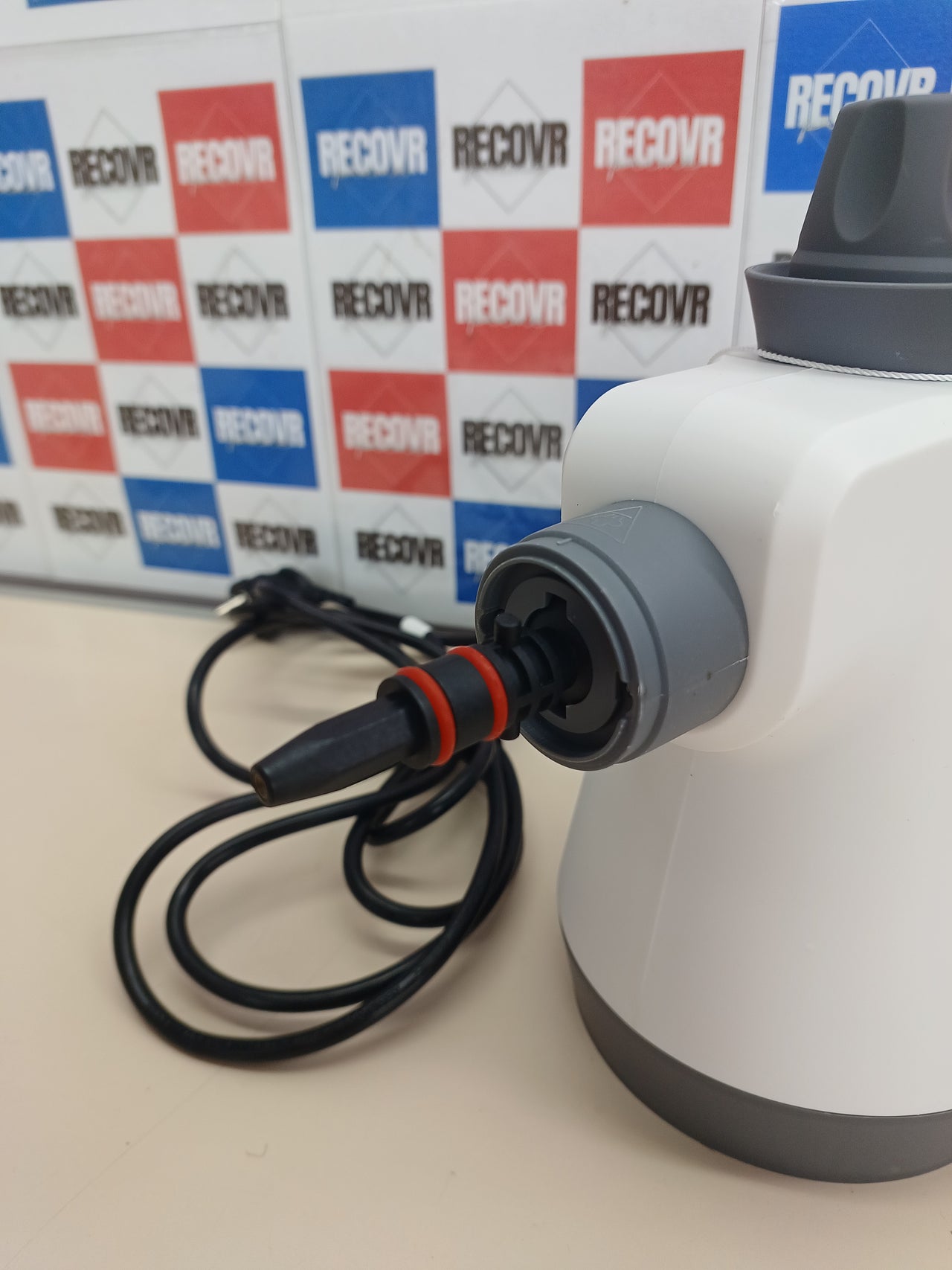 Limpiador a vapor portátil