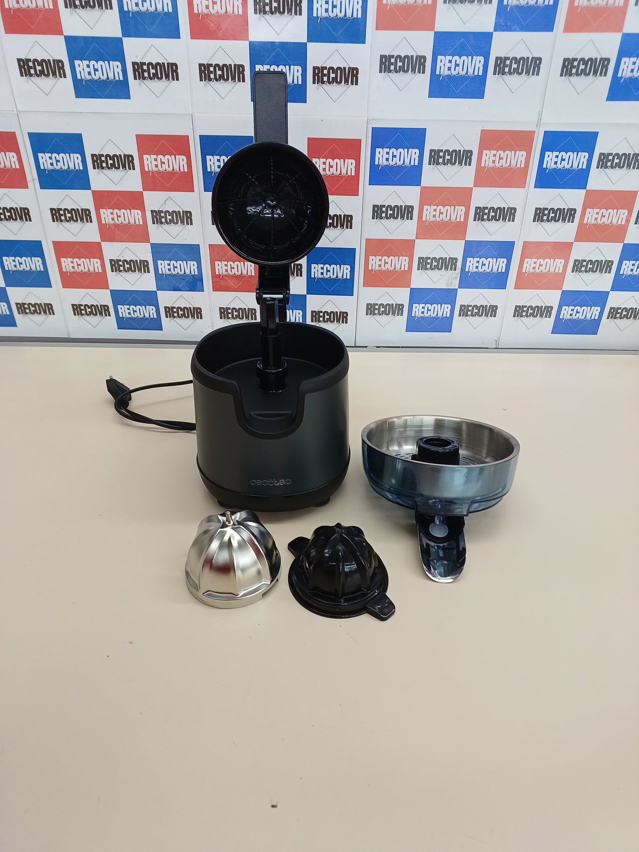 Exprimidor Cecotec EssentialVita Hyden 120 Steel