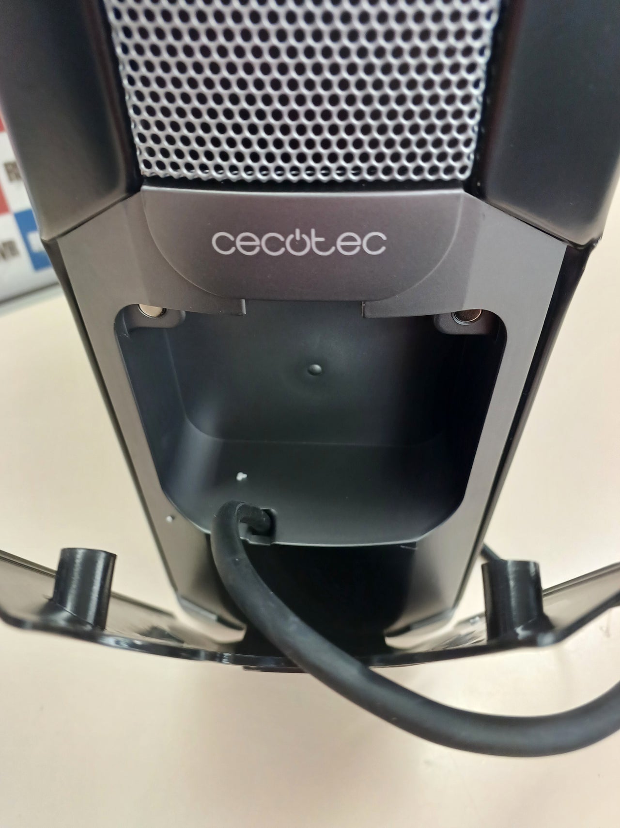 Radiador aceite 11 módulos 2500 W – Cecotec