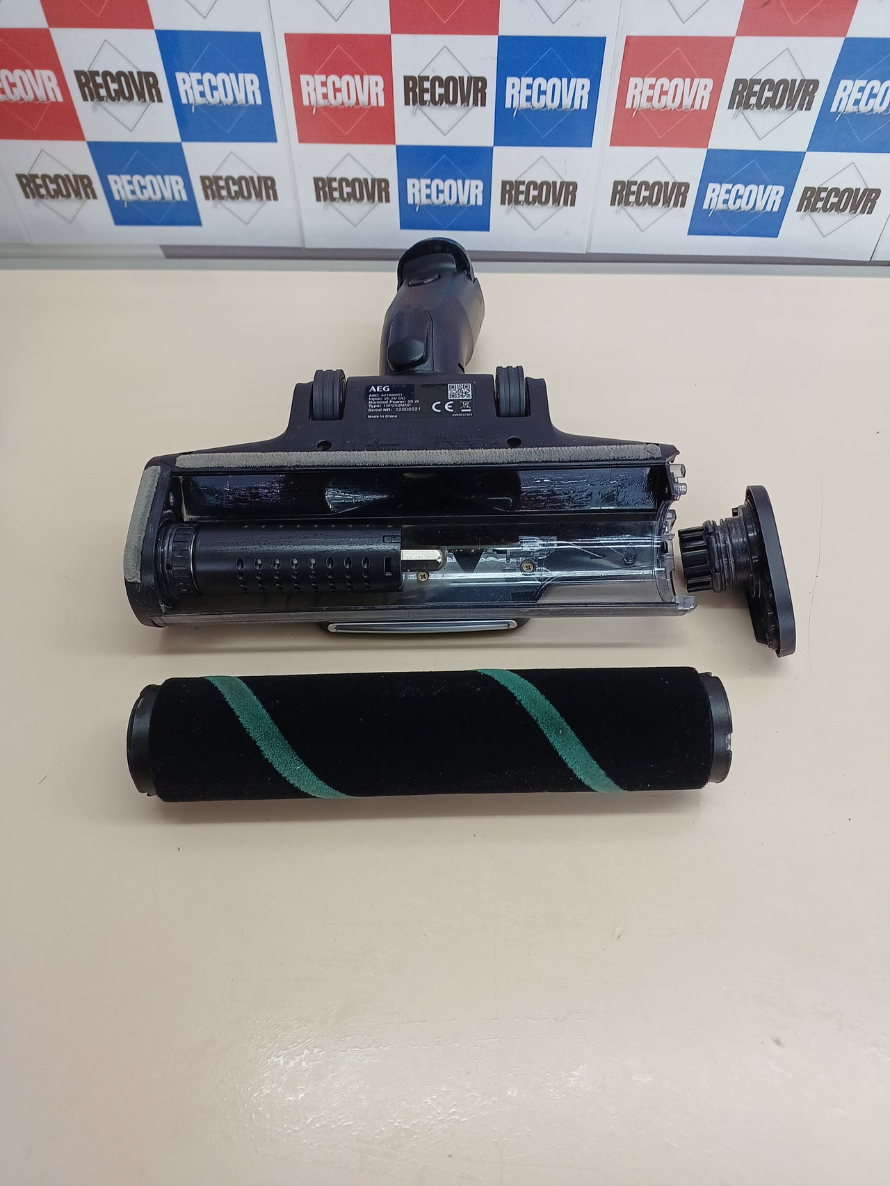 Cepillo AEG UltimatePower AZE156 Suelos Duros