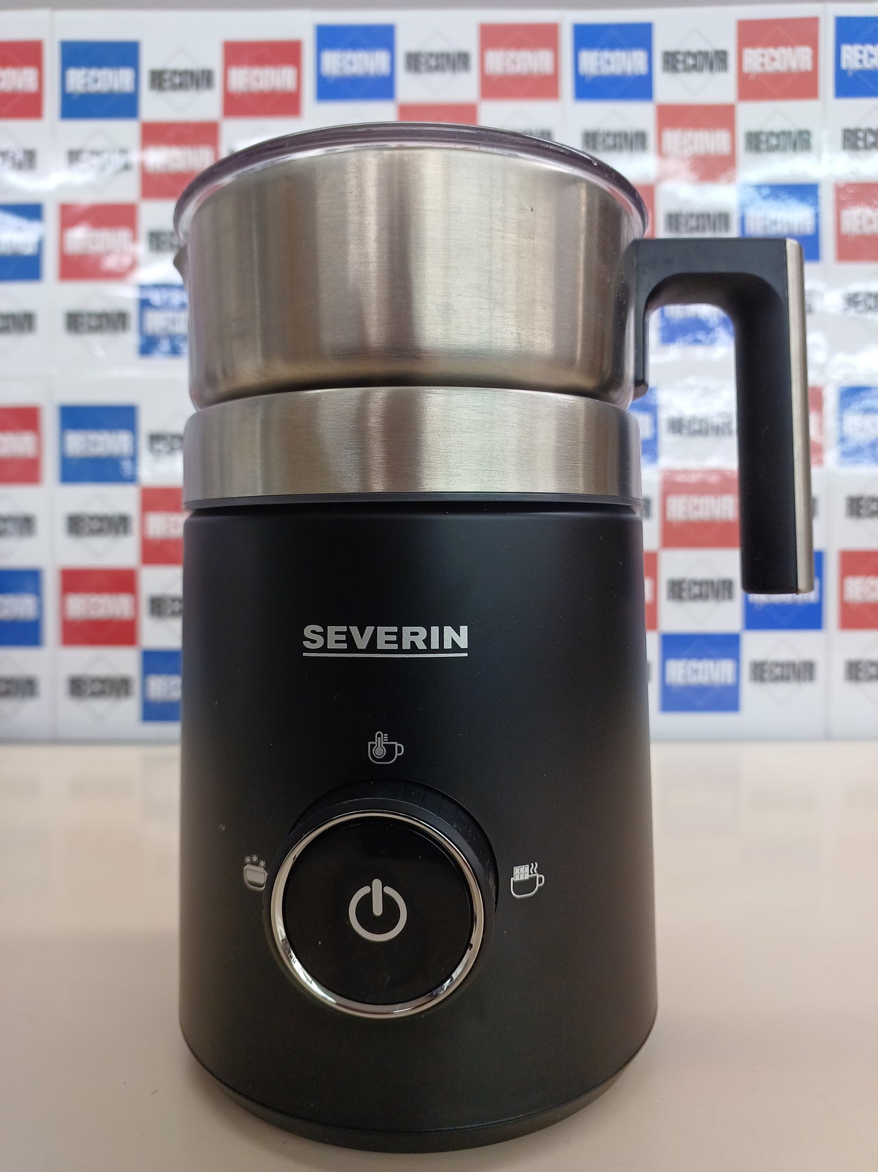 SEVERIN Espumador de leche por inducción Spuma 500, espumador eléctrico apto para el lavavajillas, bote espumador, acero inoxidable cepillado/negro mate, SM 3585