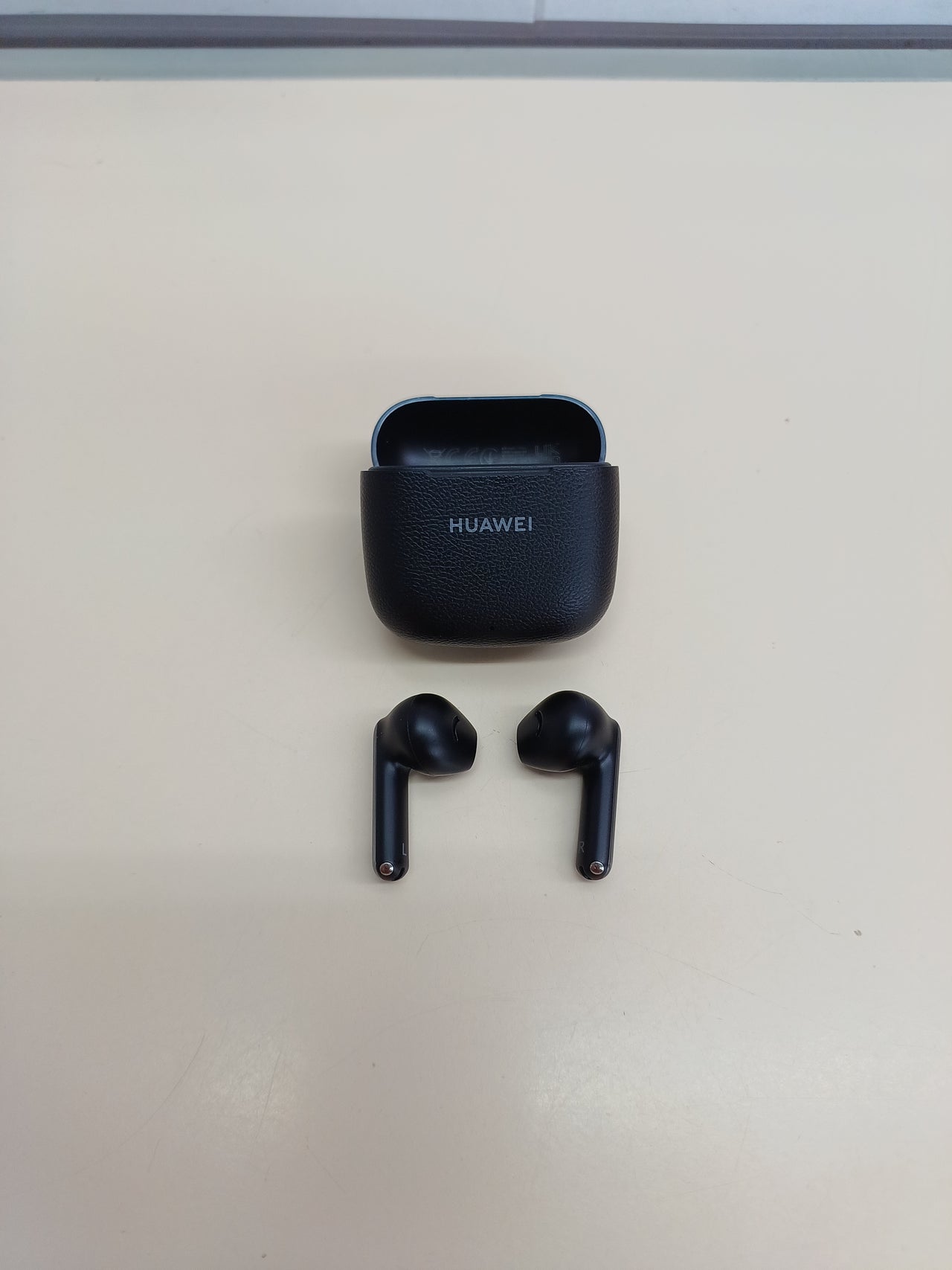 Auriculares Inalámbricos HUAWEI FreeBuds SE 3
