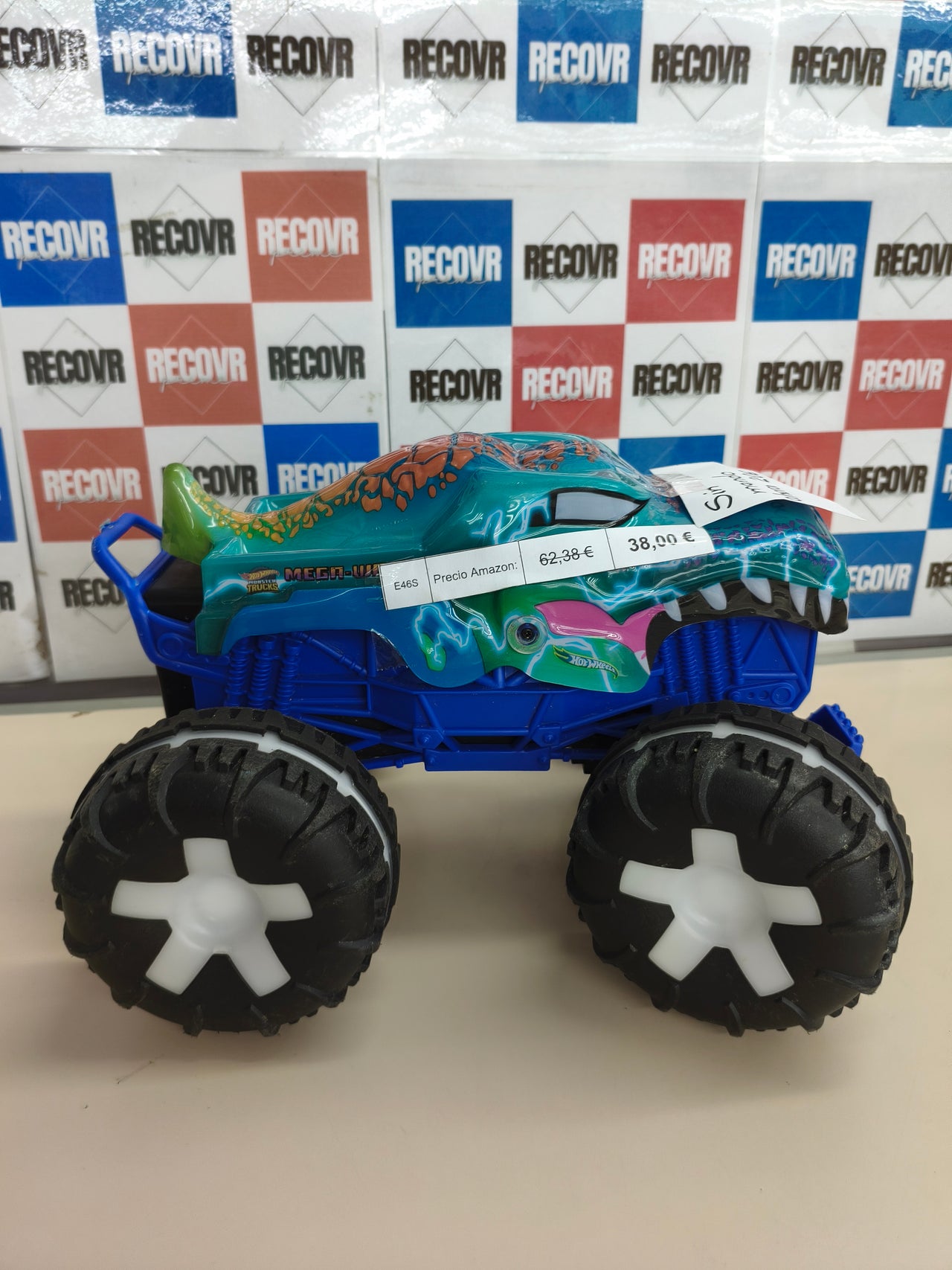 Coche teledirigido Mega-Wrex Hot Wheels