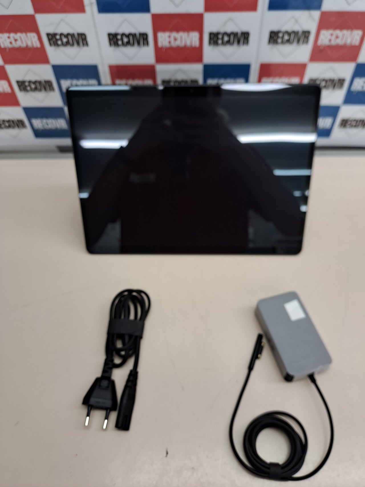 Tablet portátil 13” OLED 16GB 256GB Surface Pro 11 negra