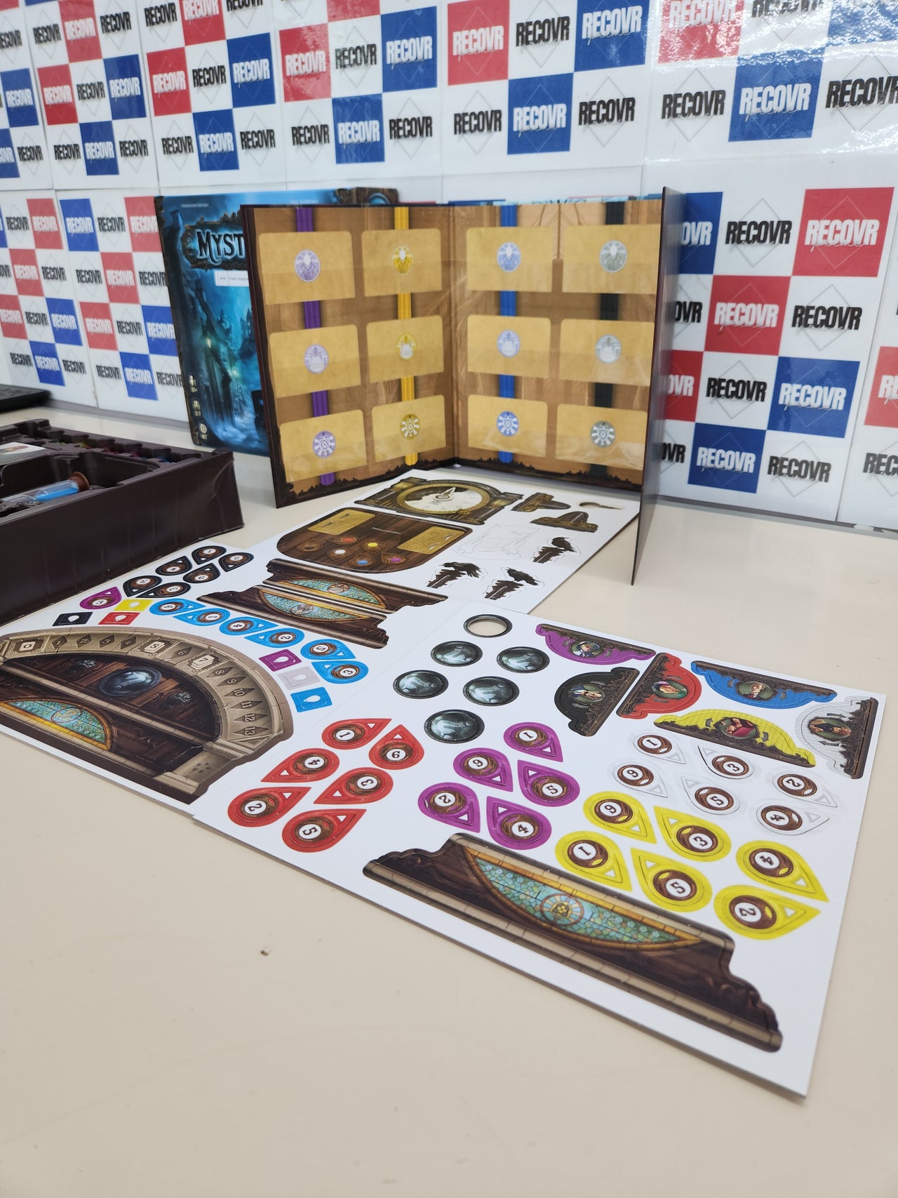 Juego mesa Mysterium Asmodee 2-7 jugadores versión Italiana