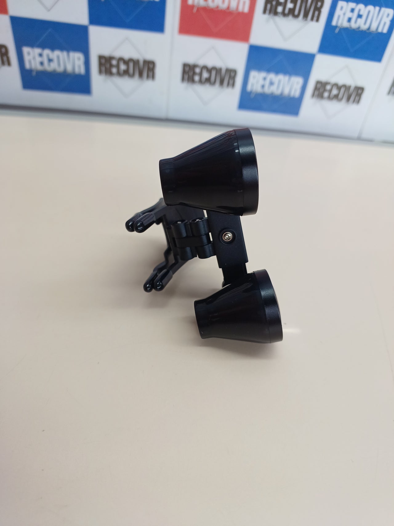 Lupa Portátil 3,5X con Clip DY-110