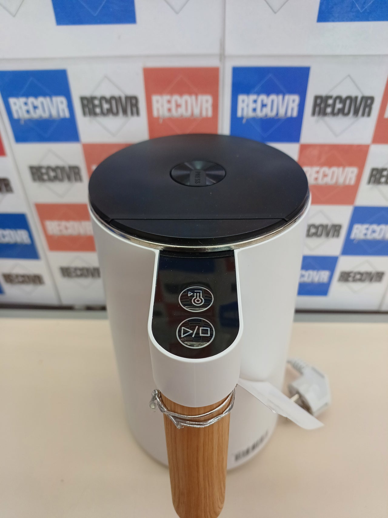 Hervidor eléctrico 1,5 L 2200W temp regulable – Midea