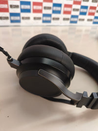 Corsair Virtuoso RGB Inalámbrico XT Auriculares para Juegos - Negro