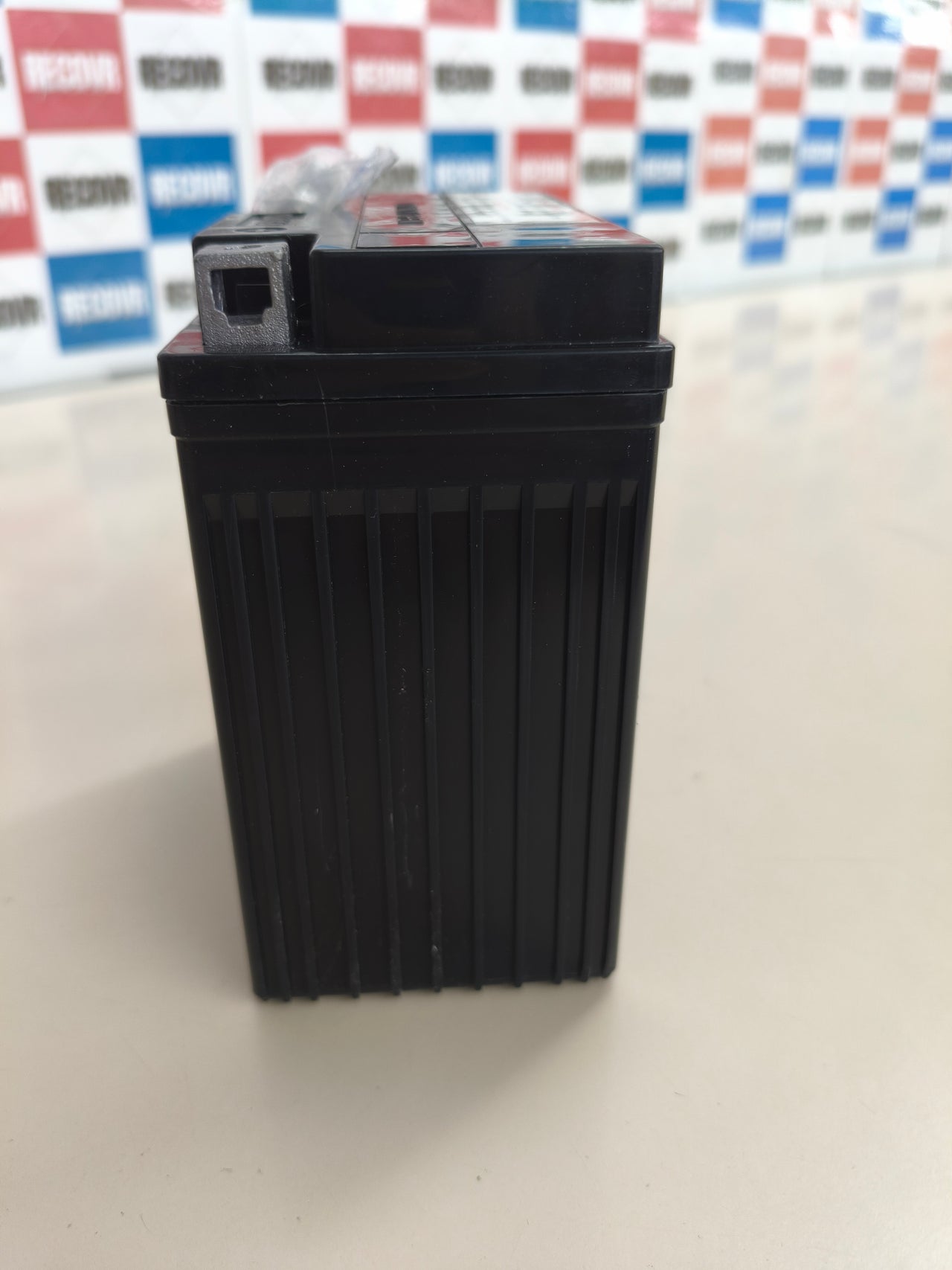 Batería de moto AGM Yuasa YTZ8V 12V 120 CCA libre de mantenimiento