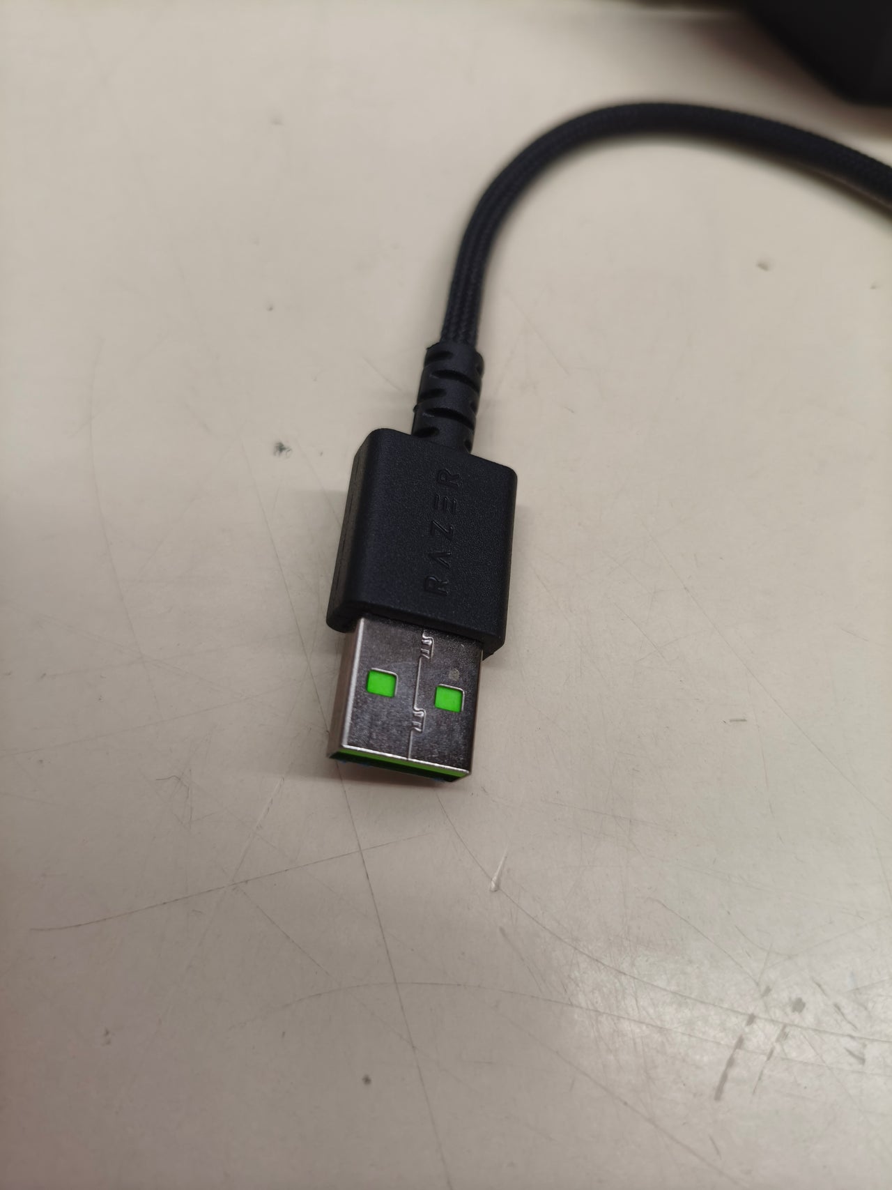 Ratón gaming Razer Basilisk V3 con 11 botones programables