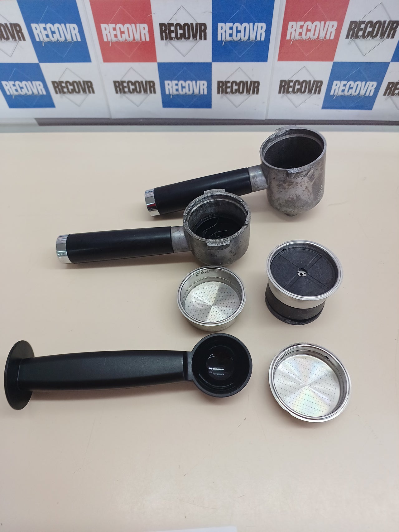 Cafetera 2 en 1 cápsulas y espresso 20 bares – ProfiCook