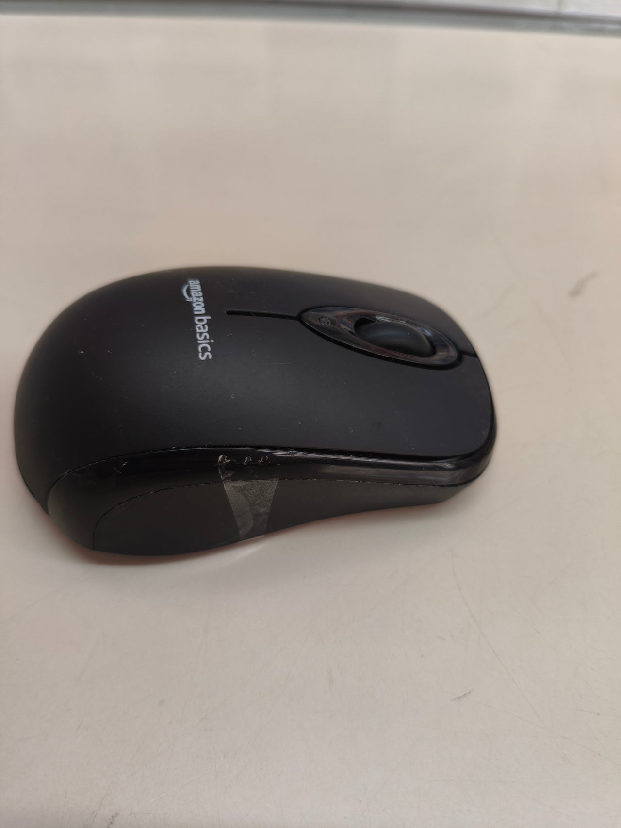 Ratón inalámbrico Amazon Basics con receptor USB, negro