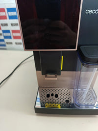 Cafetera superautomática WiFi 19 bares con molinillo y leche - Cecotec