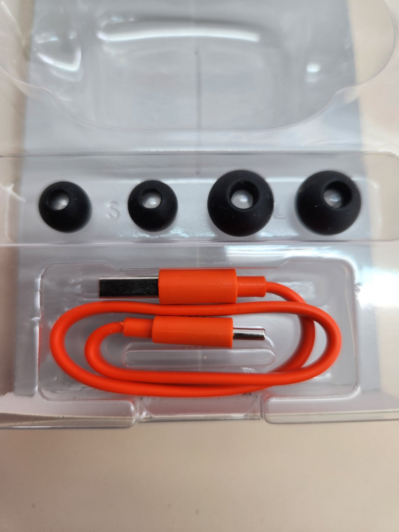 Auriculares inalámbricos JBL Tune 130 NC TWS