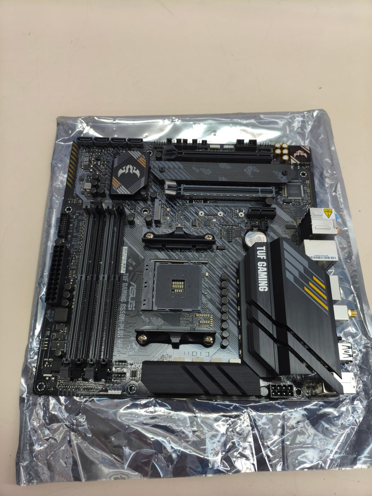 Placa base ASUS TUF Gaming B550M-PLUS WiFi II