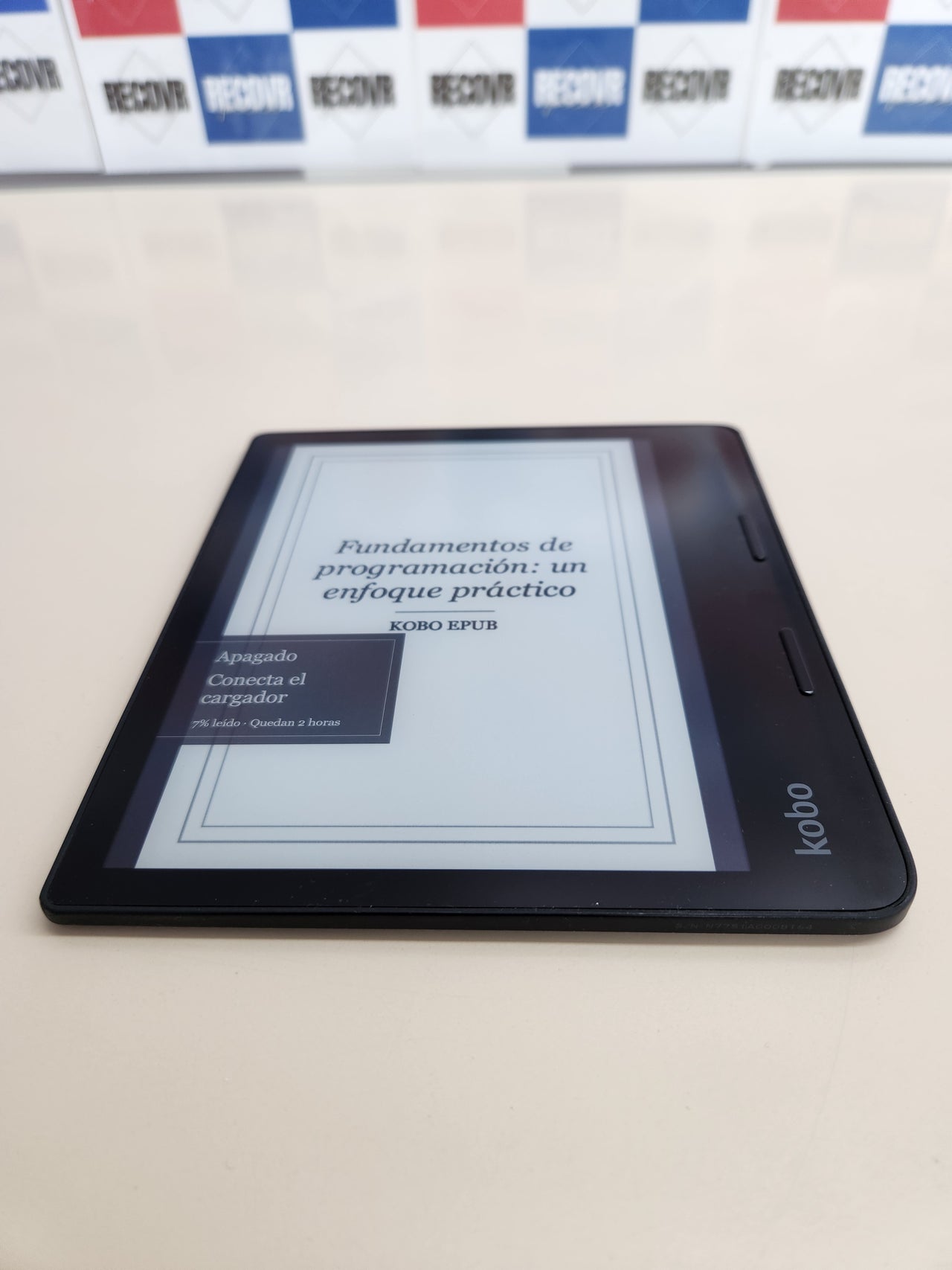 eReader 8" táctil 32GB con Bluetooth e IPX8 Kobo