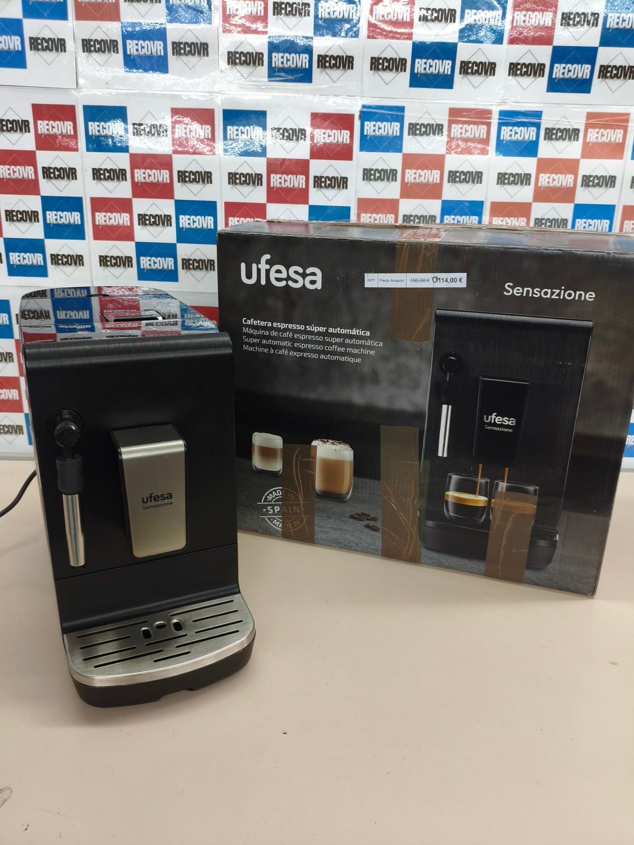 Cafetera superautomática Ufesa Sensazione 20 bares con molinillo y panel táctil