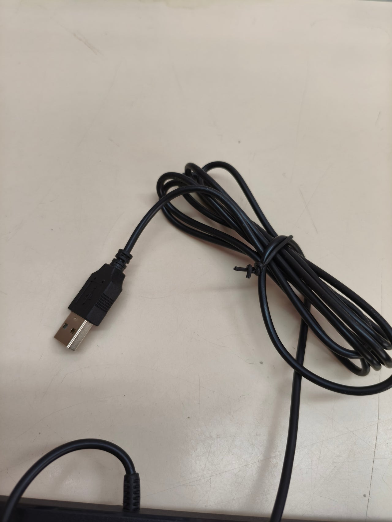 Pack teclado y ratón con cable Trust Taro, QWERTY español