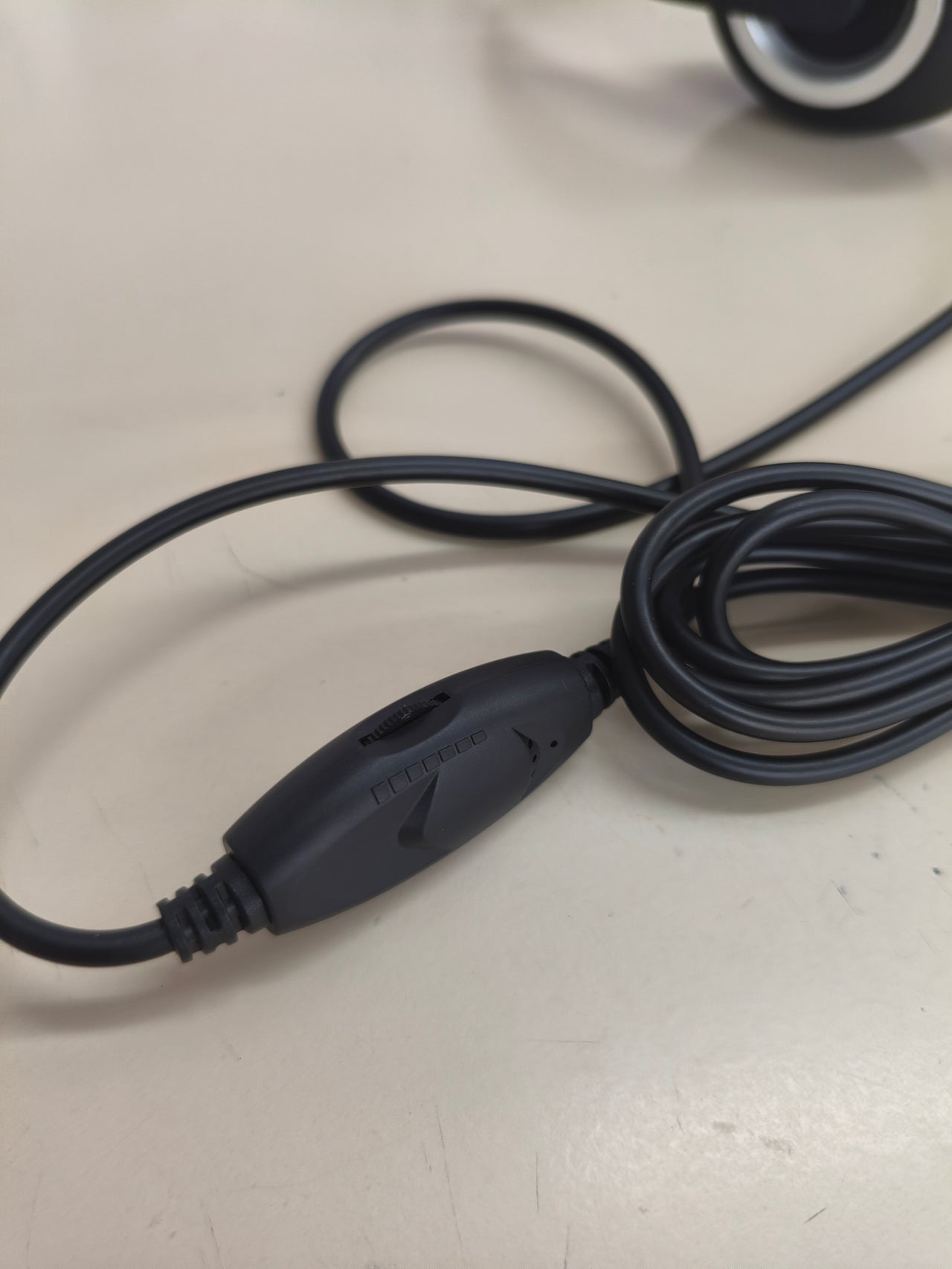 Auriculares de oficina con micrófono y jack 3,5 mm