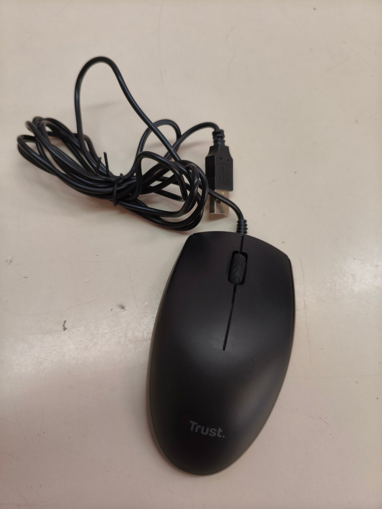 Pack teclado y ratón con cable Trust Taro, QWERTY español