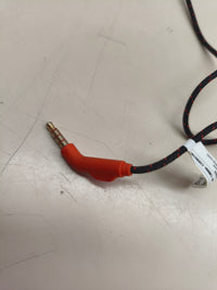 Auriculares gaming intraaurales con micrófono.