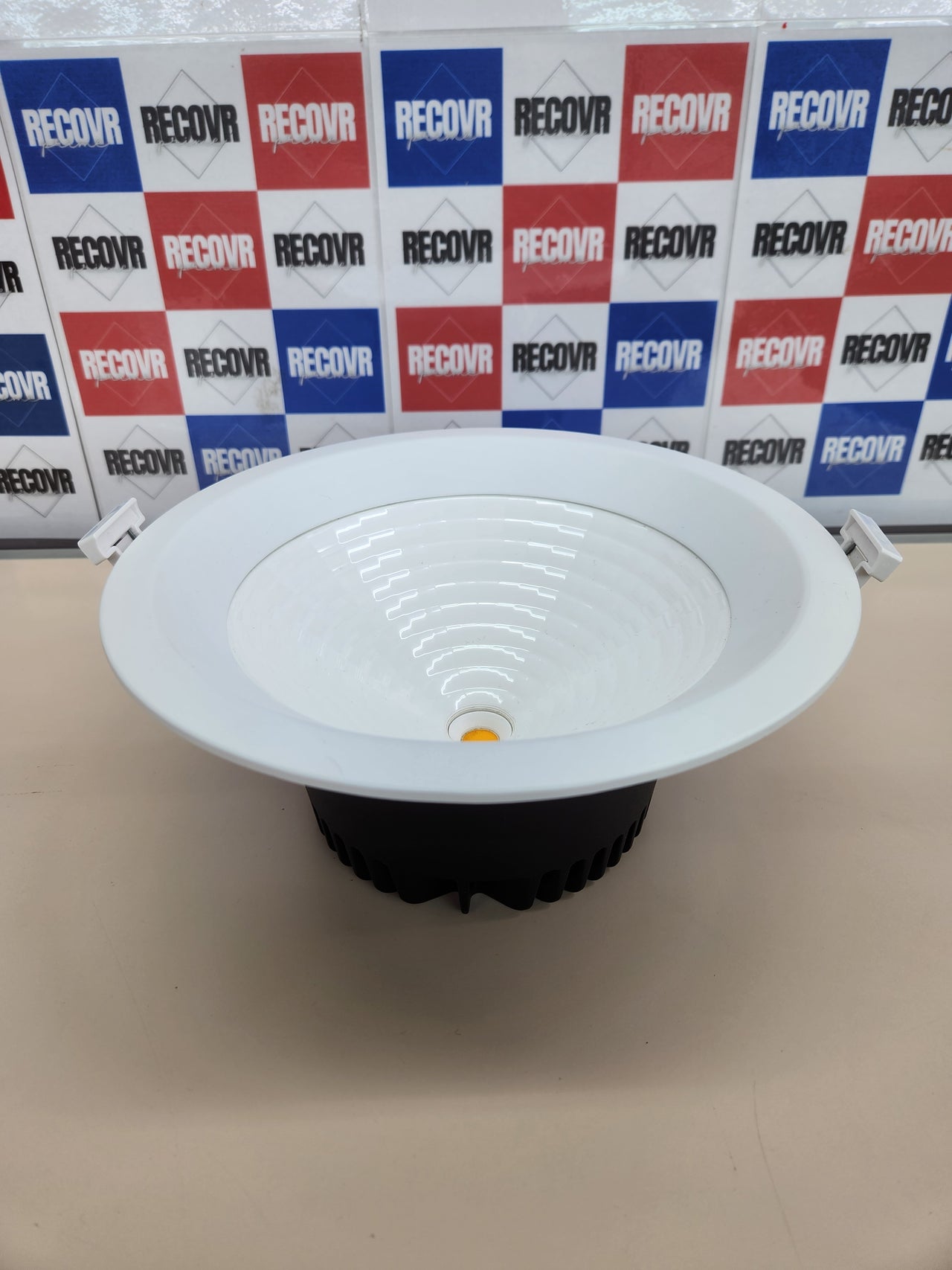 Foco empotrable LED 17,4 W 4000 K Normalit EE34B
