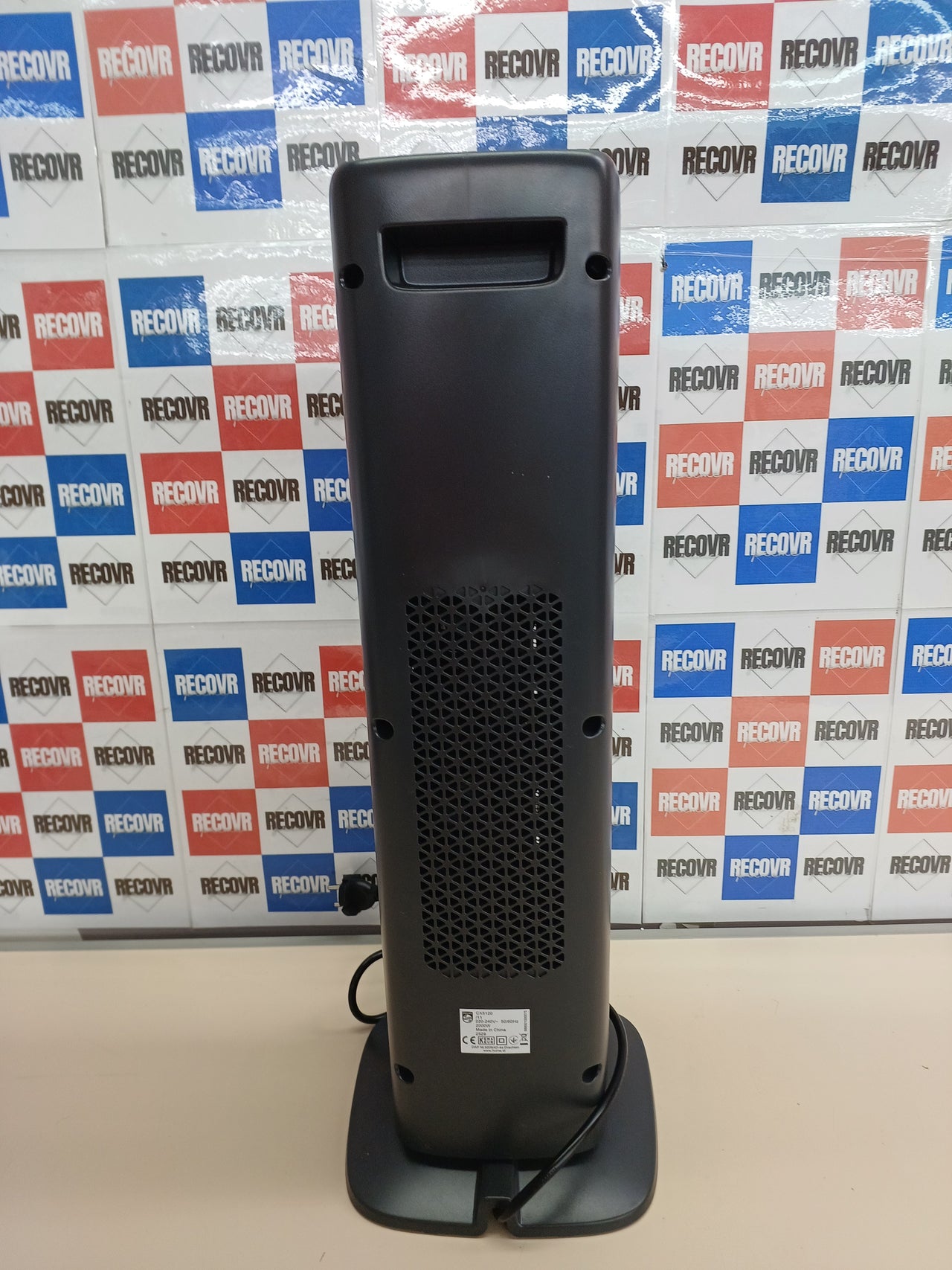 Calefactor torre Philips 2000W conectado
