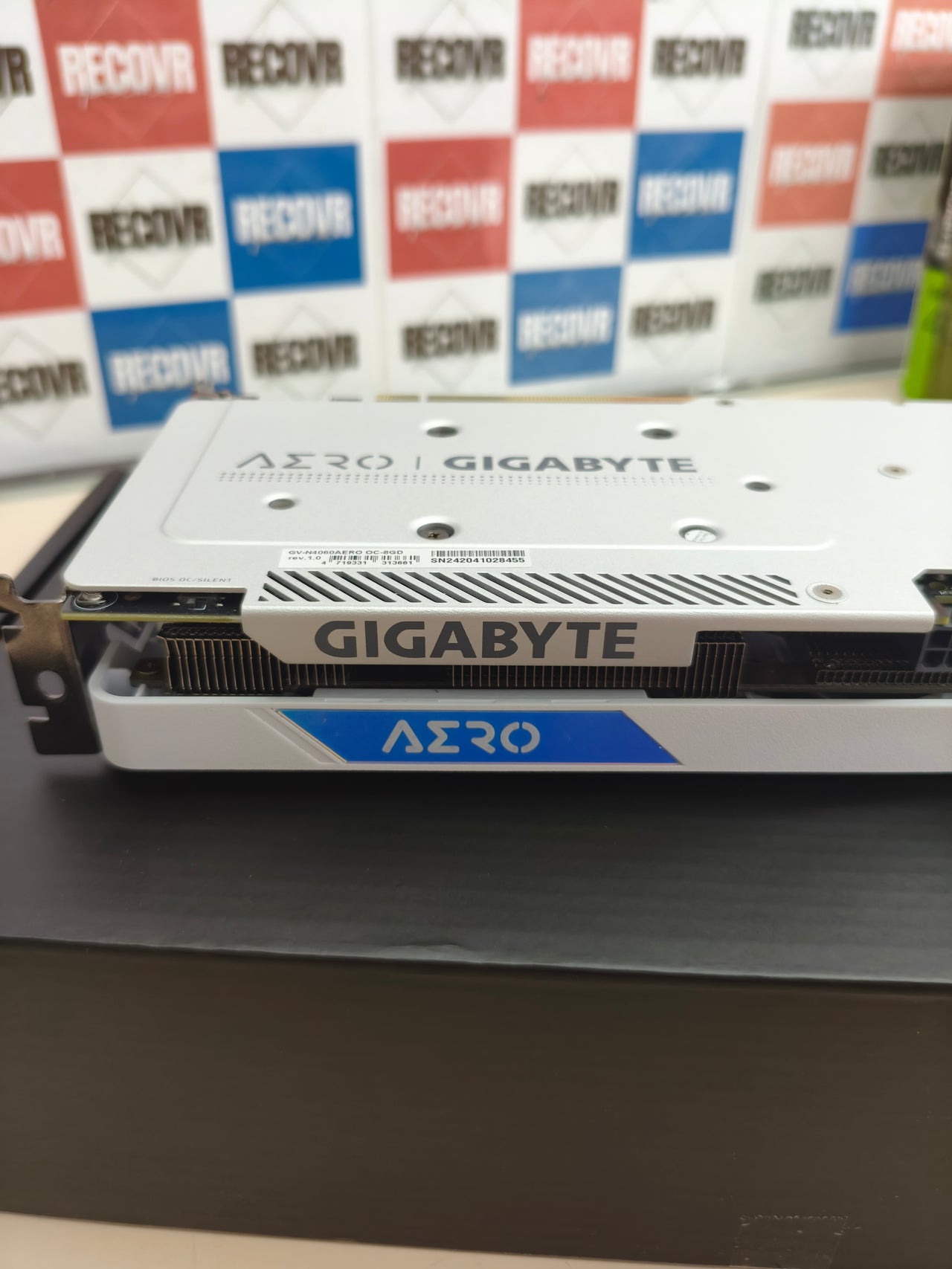Tarjeta gráfica Gigabyte GeForce RTX 4060 AERO OC 8 GB