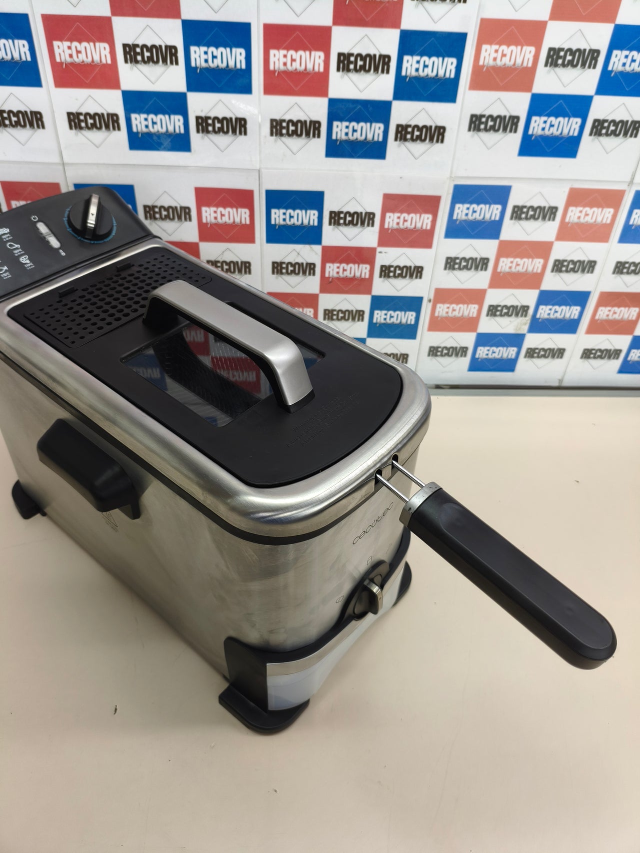 Freidora de aceite Cecotec CleanFry 3000 ProFilter 3L 2000W