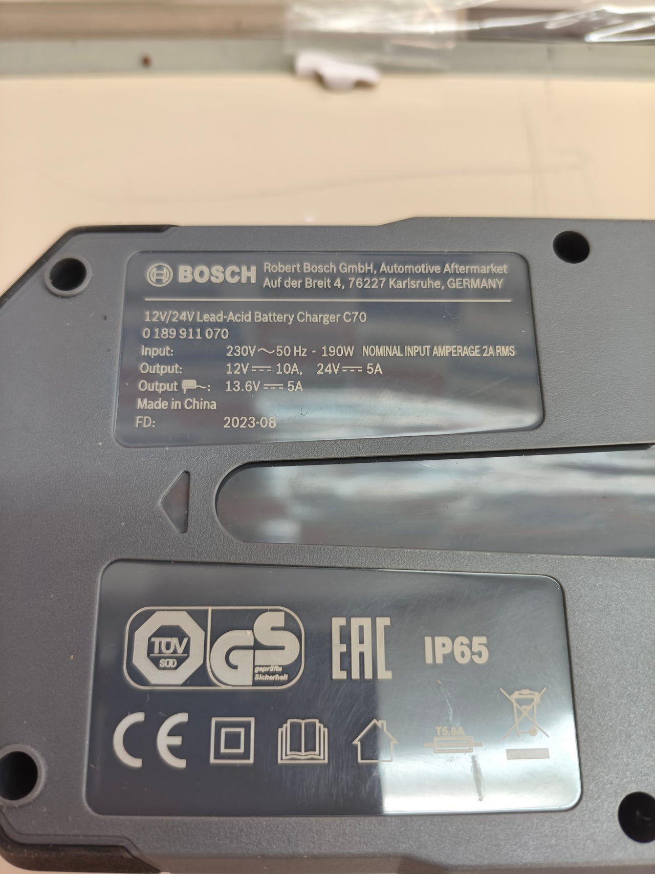 Cargador de batería Bosch 0189911070