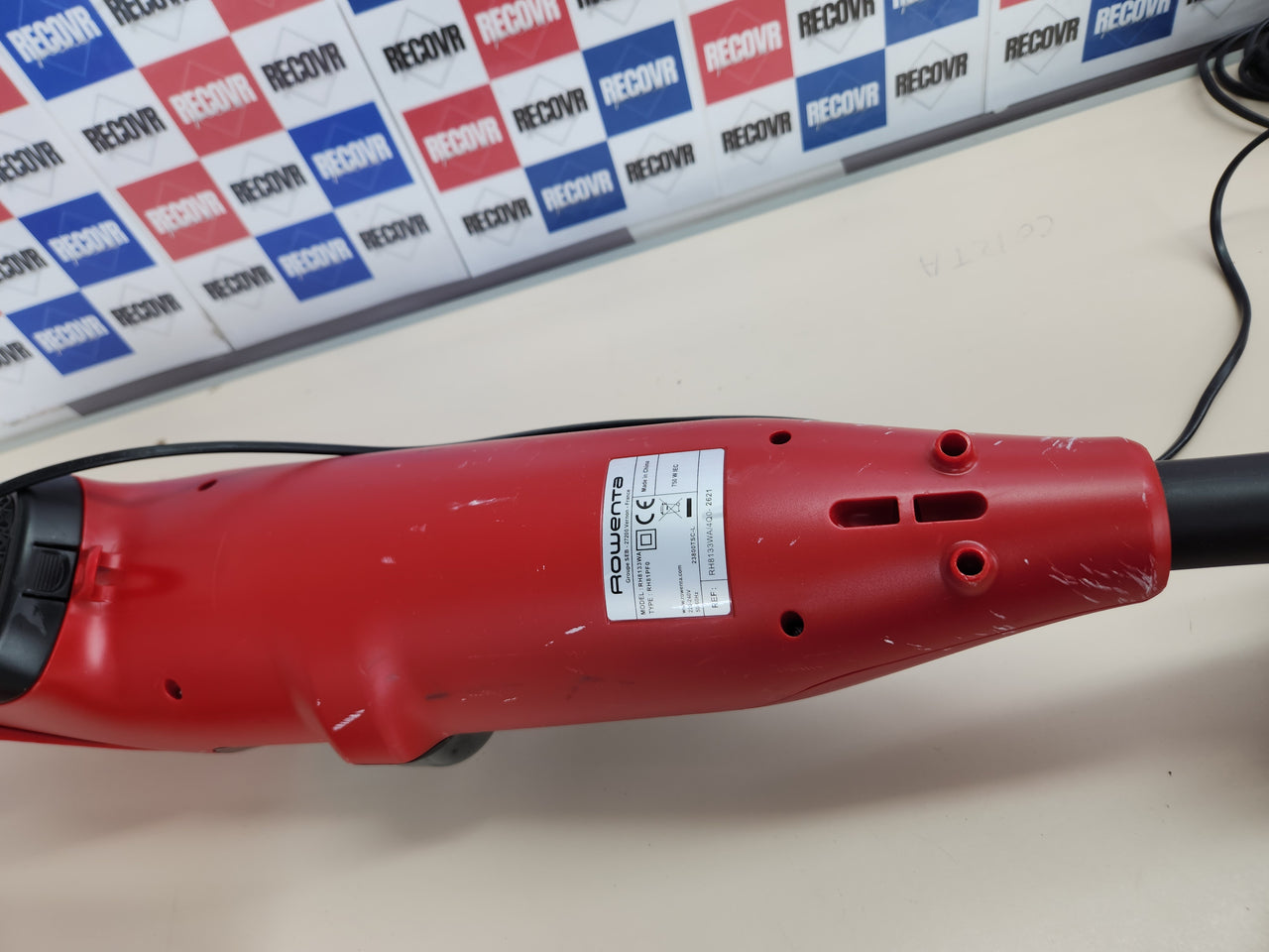 Aspiradora 750W, 0.9L Eléctrica Rowenta Sin Bolsa  Ciclónica