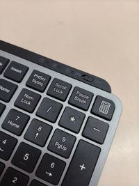 Teclado inalámbrico compacto con tecla AI